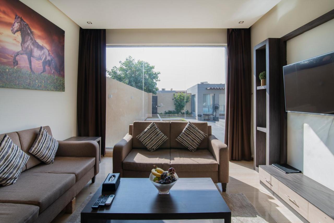 The Corner - Resort Riyadh