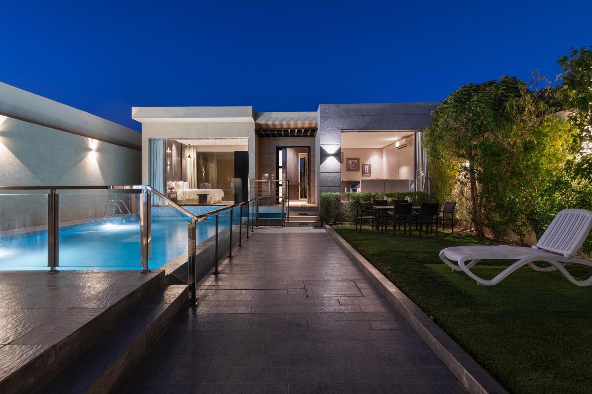 Resort The Corner - 4*