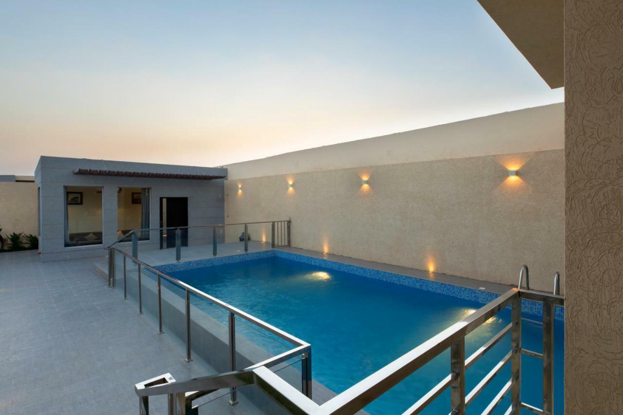 Resort The Corner -